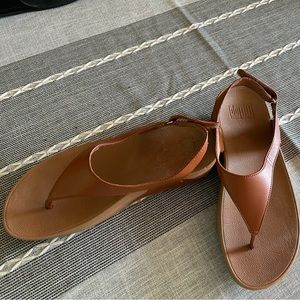 EUC Beige Fitflop! Size 7